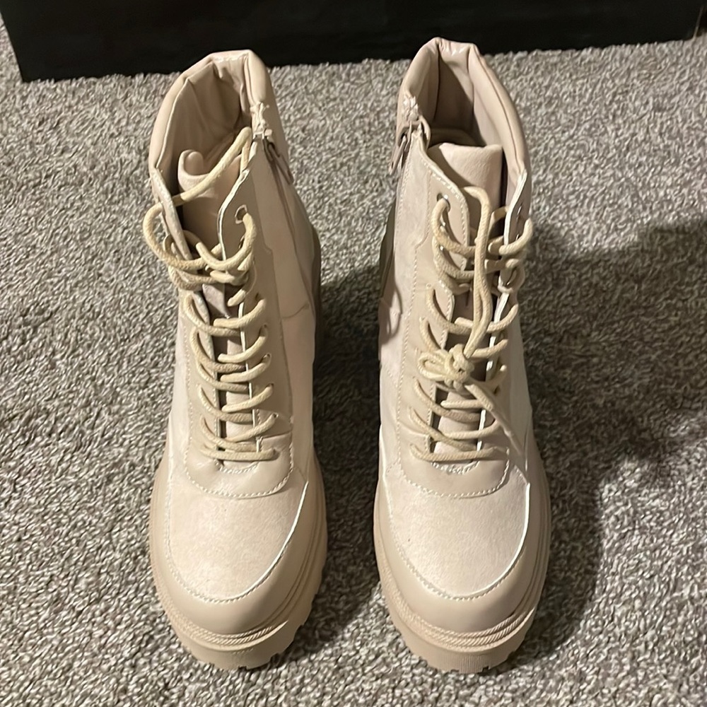 Platform boots